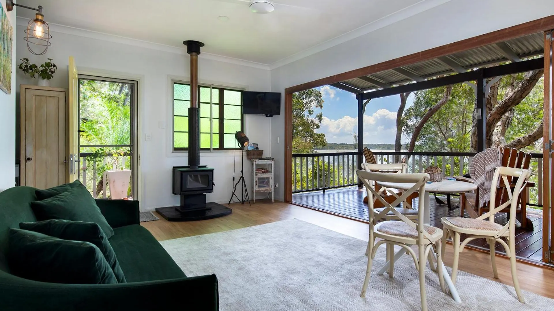 Eumarella Shores Noosa Lake Retreat Noosaville Australien